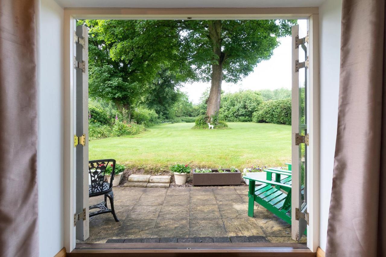 Finest Retreats - The Cottage - Luxury 1 Bed Cottage Rhydymwyn Extérieur photo