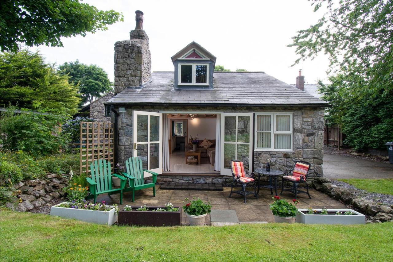 Finest Retreats - The Cottage - Luxury 1 Bed Cottage Rhydymwyn Extérieur photo
